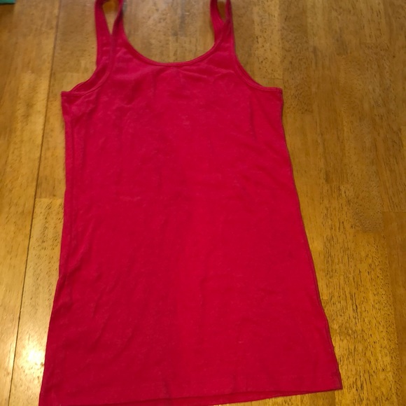 Old Navy Tank top - Picture 2 of 3